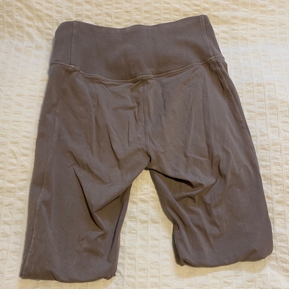 Lululemon inner glow - Picture 7 of 7